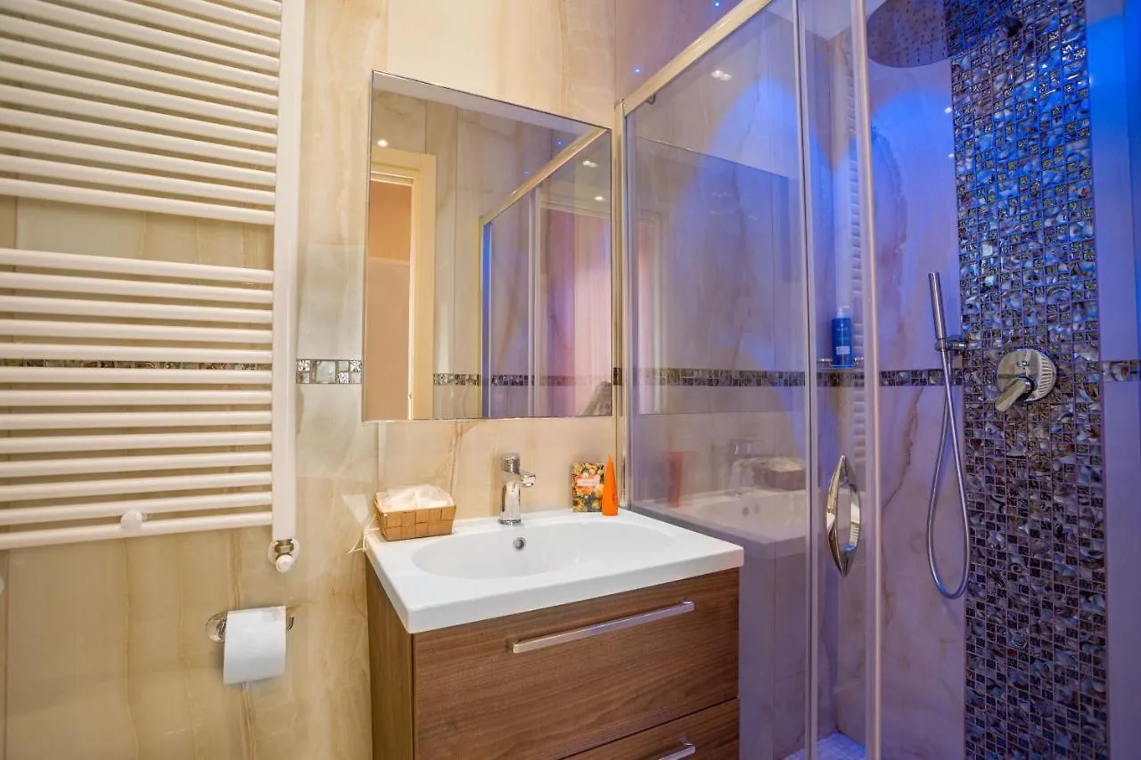 Hotel Pineta بيلاريا-إيجيا مارينا