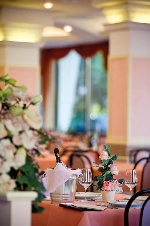 ***  Hotel Pineta بيلاريا-إيجيا مارينا إيطاليا