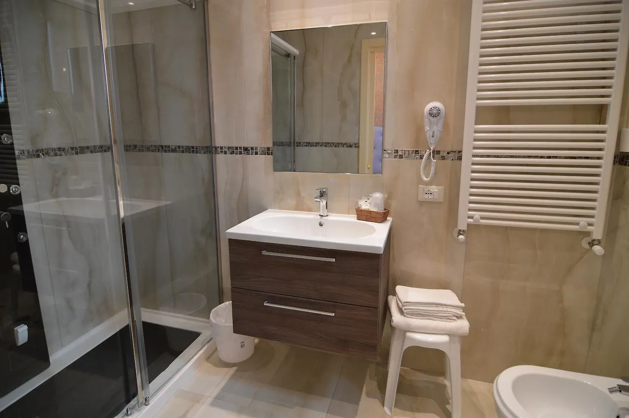 Hotel Pineta بيلاريا-إيجيا مارينا